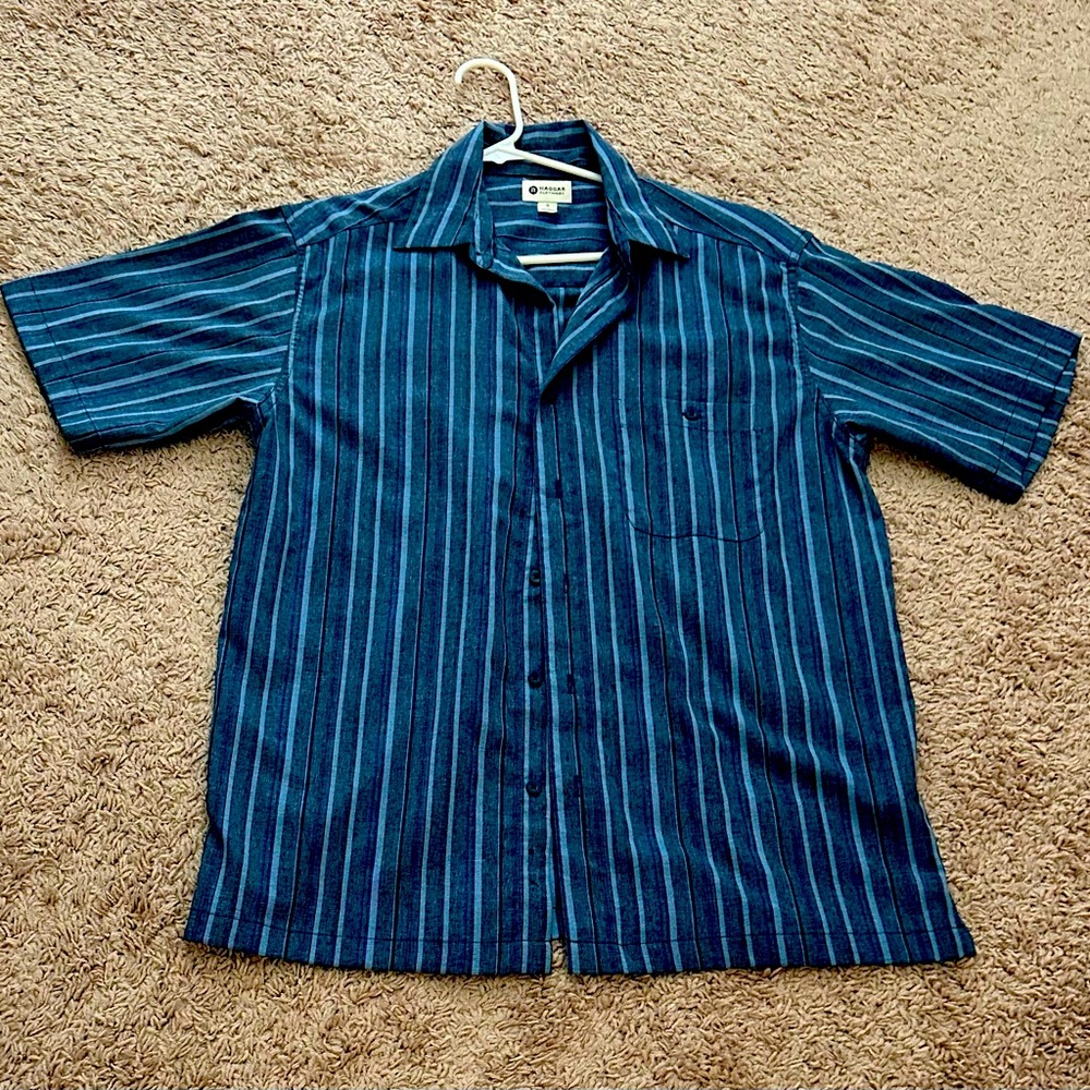 Haggar Men's Navy and Light Blue Striped Shirt